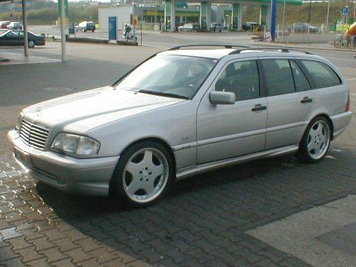 43 AMG 4.3 AT (306 л.с.)