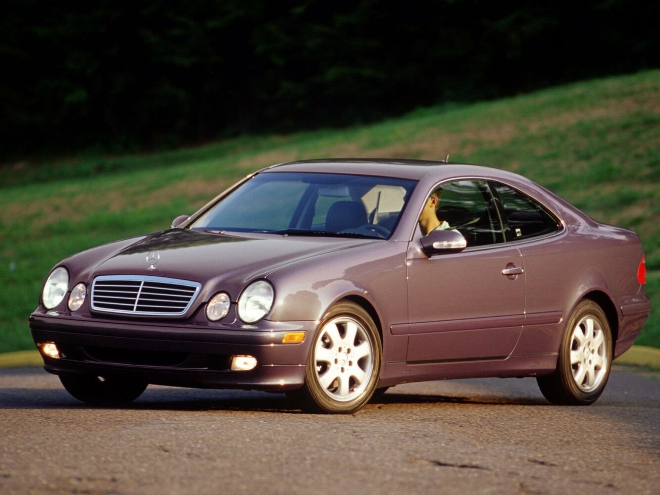 200 2.0 AT (136 л.с.)