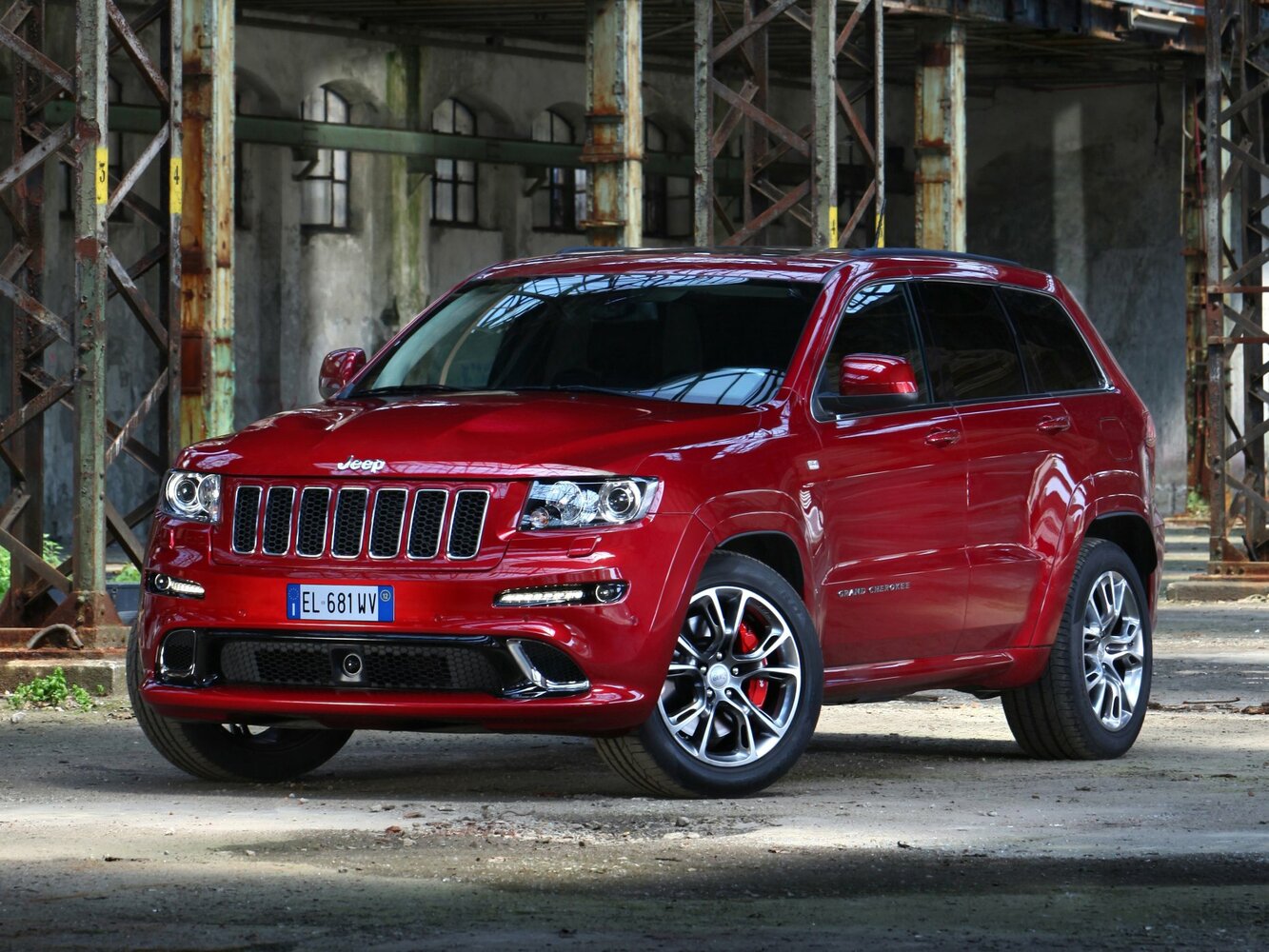 SRT8 6.4 AT (468 л.с.) 4WD