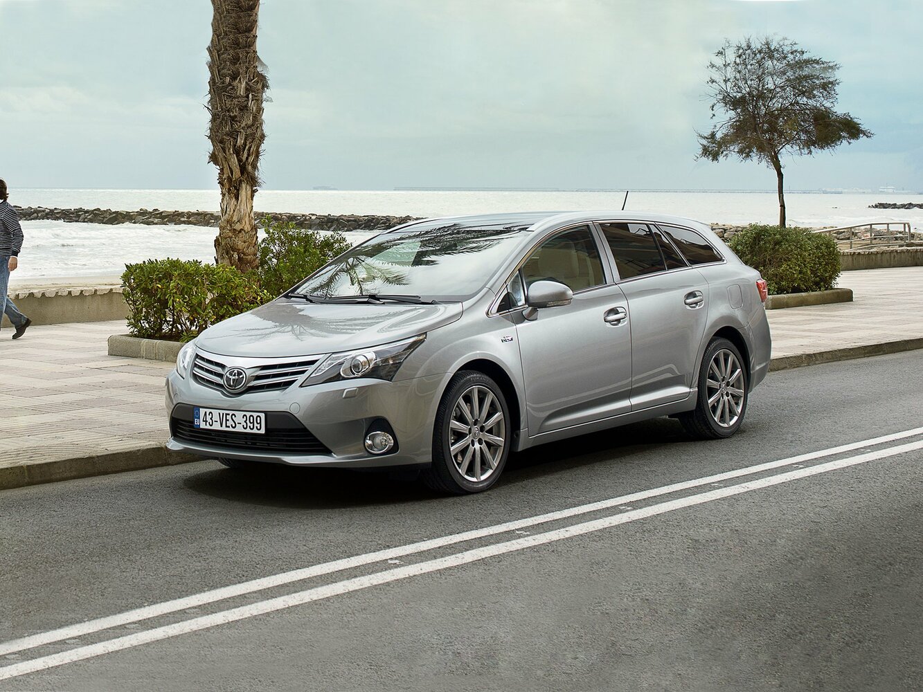 Toyota Avensis III Рестайлинг (2011–2015) · 2.0d MT (126 л.с.)