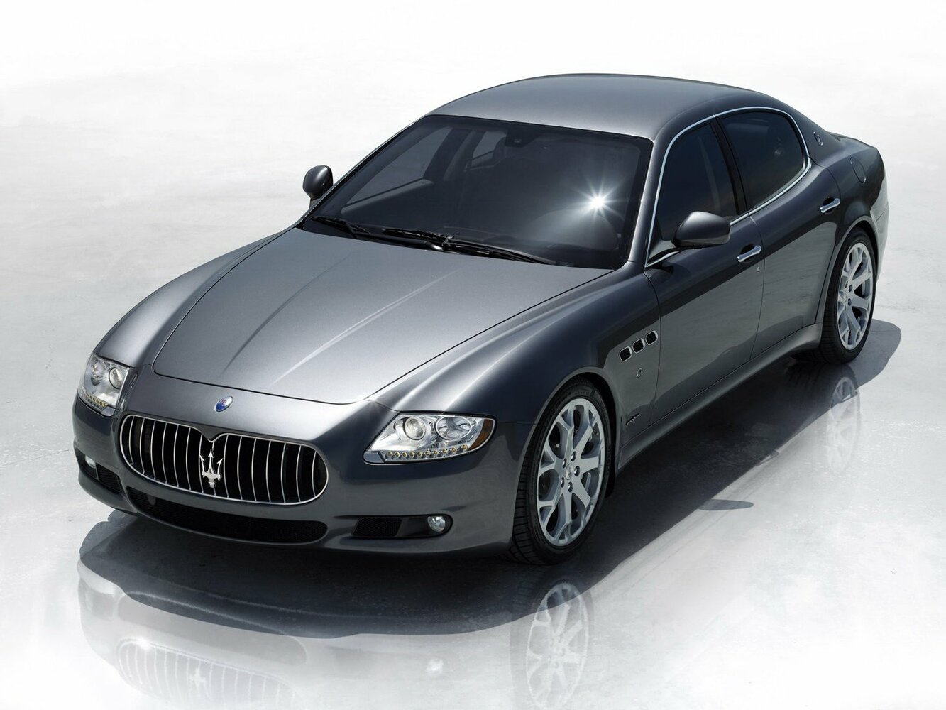 Maserati Quattroporte V Рестайлинг (2008–2012) · S 4.7 AT (430 л.с.)