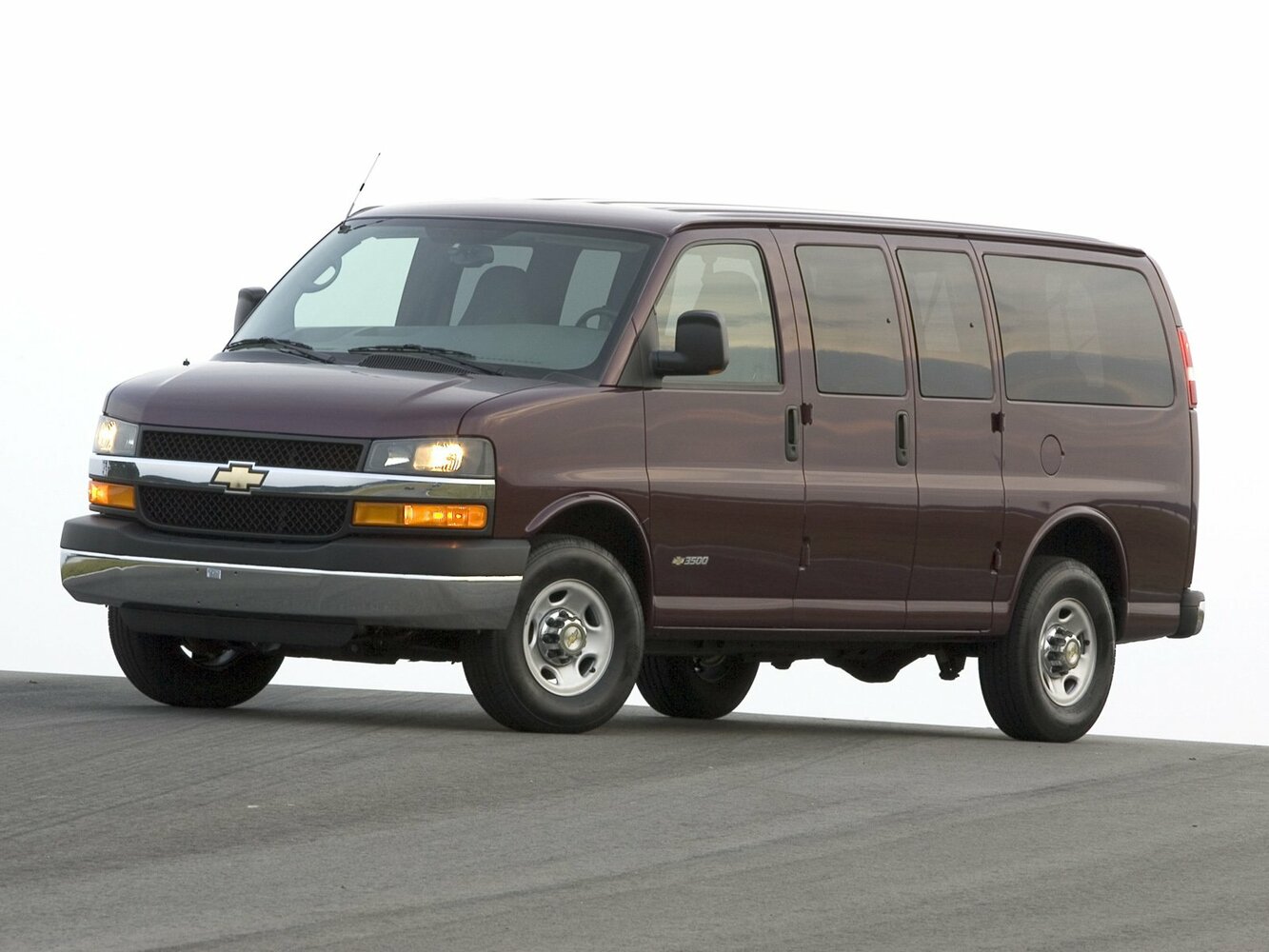 Chevrolet Express II (2002–2026) · 5.3 AT (314 л.с.)
