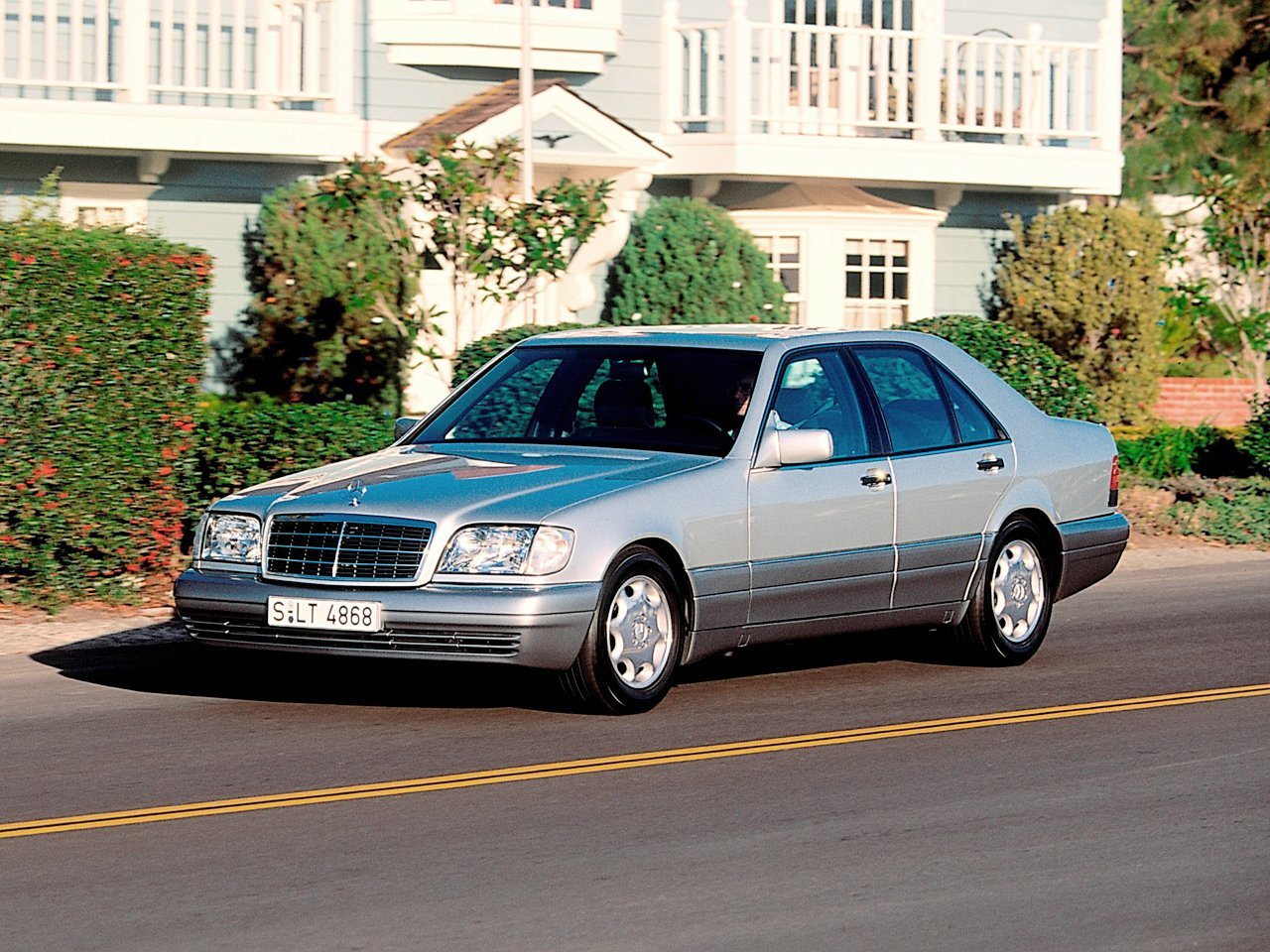 Mercedes-Benz S-Класс III (W140) (1991–1998) · 300 3.2 AT (231 л.с.)