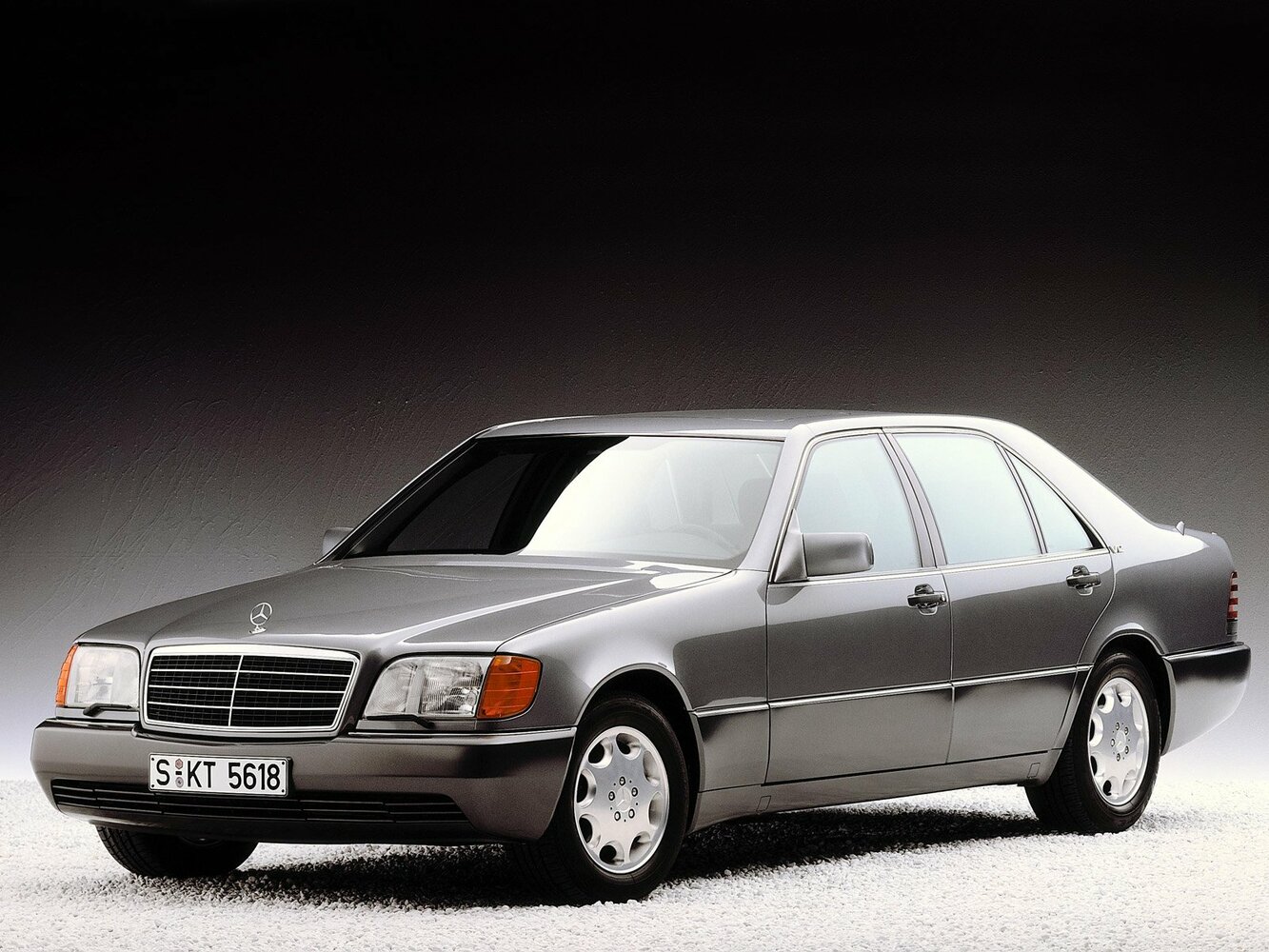 320 Long 5-speed 3.2 AT (231 л.с.)