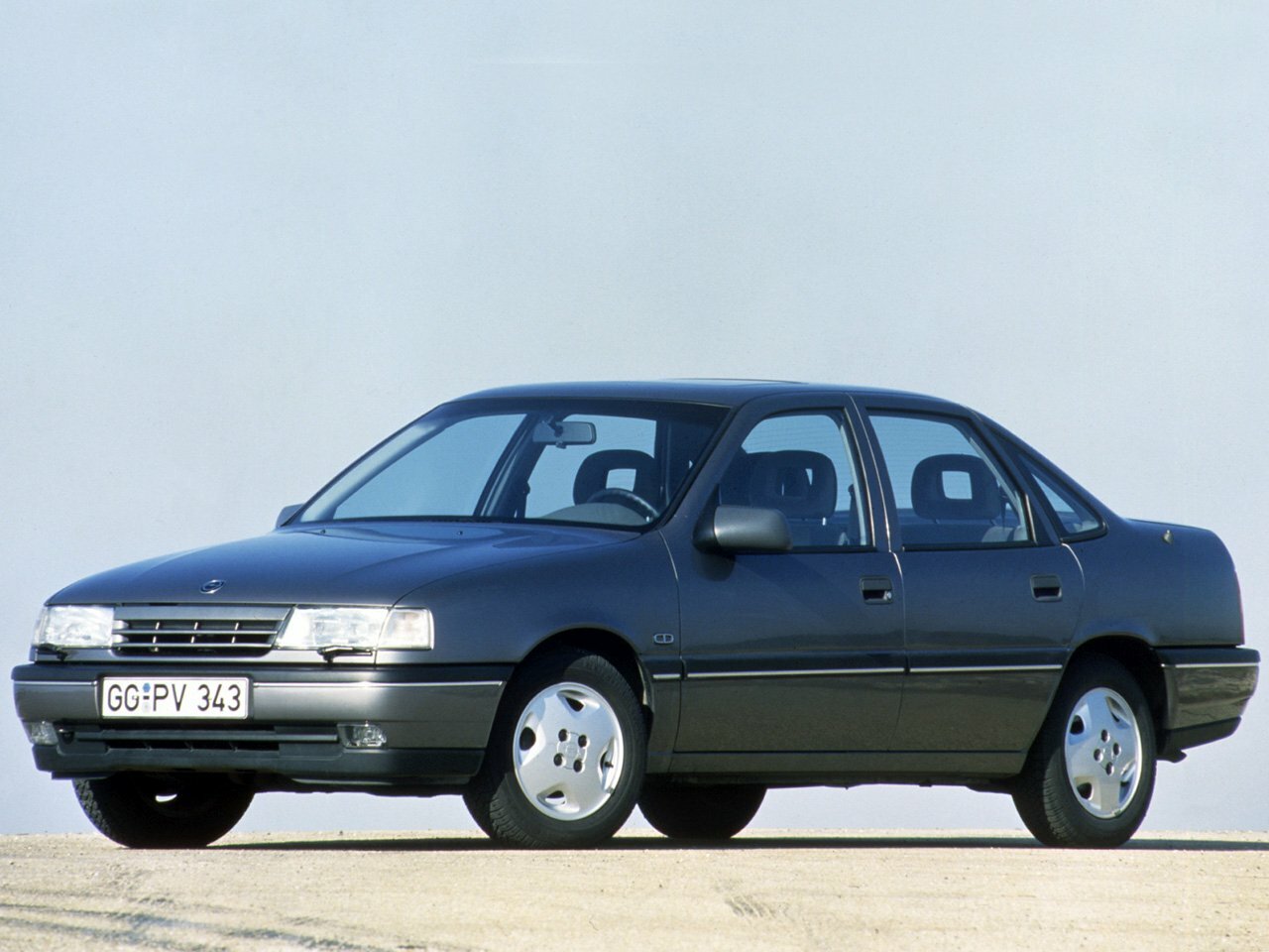 Opel Vectra A (1988–1995) · 1.7d MT (57 л.с.)