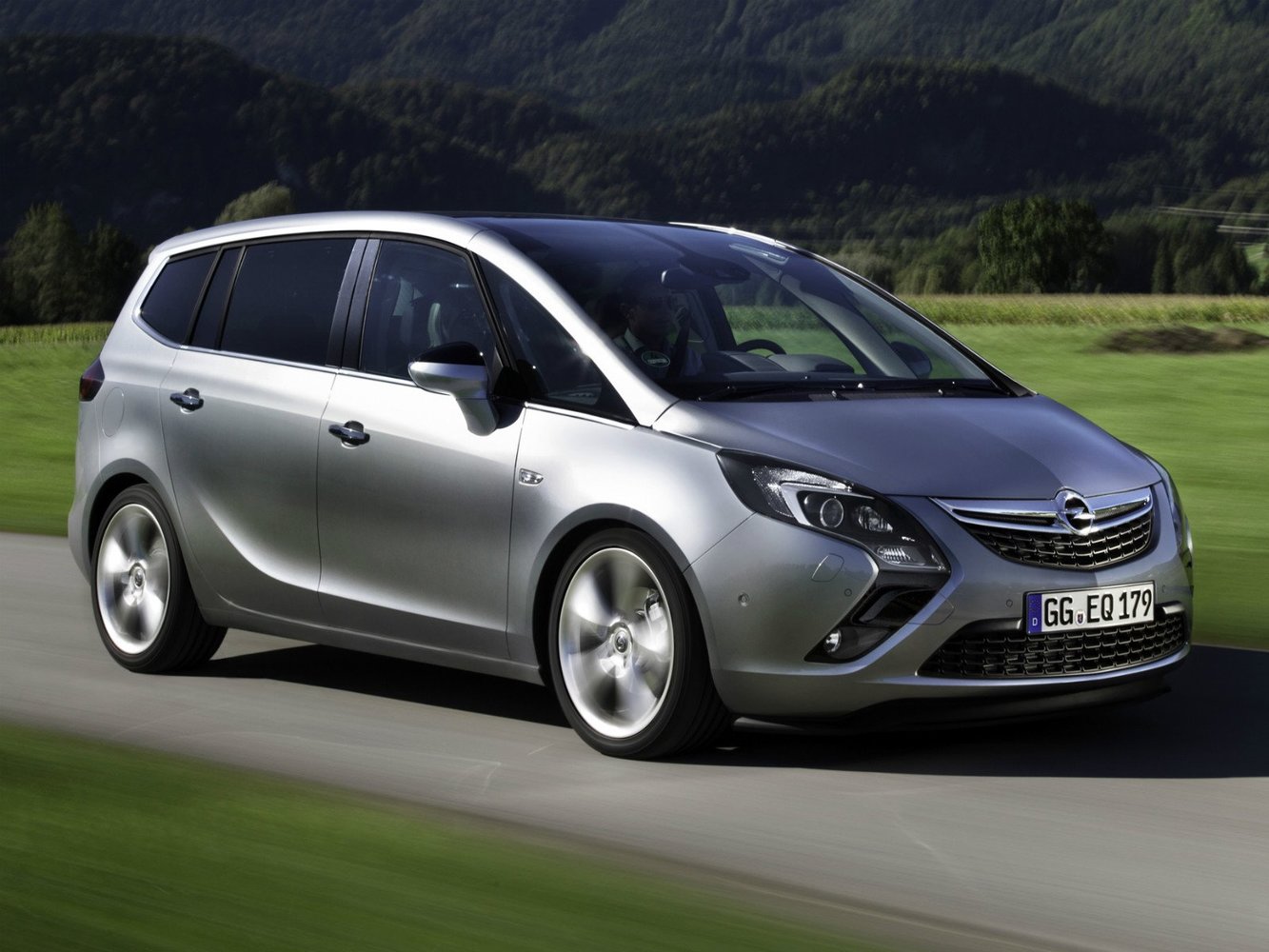 Opel Zafira C (2011–2016) · 2.0d MT (110 л.с.)