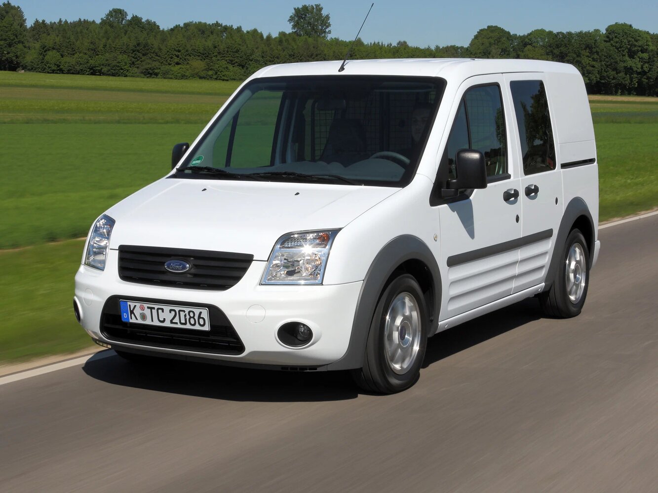 Ford Transit Connect I Рестайлинг (2009–2013) · SWB 1.8d MT (75 л.с.)