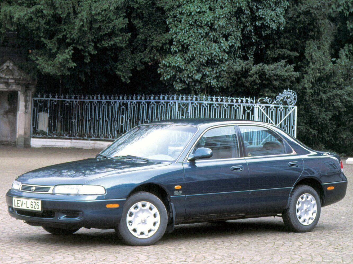 Mazda 626 IV (GE) (1991–1997) · 1.8 MT (105 л.с.)