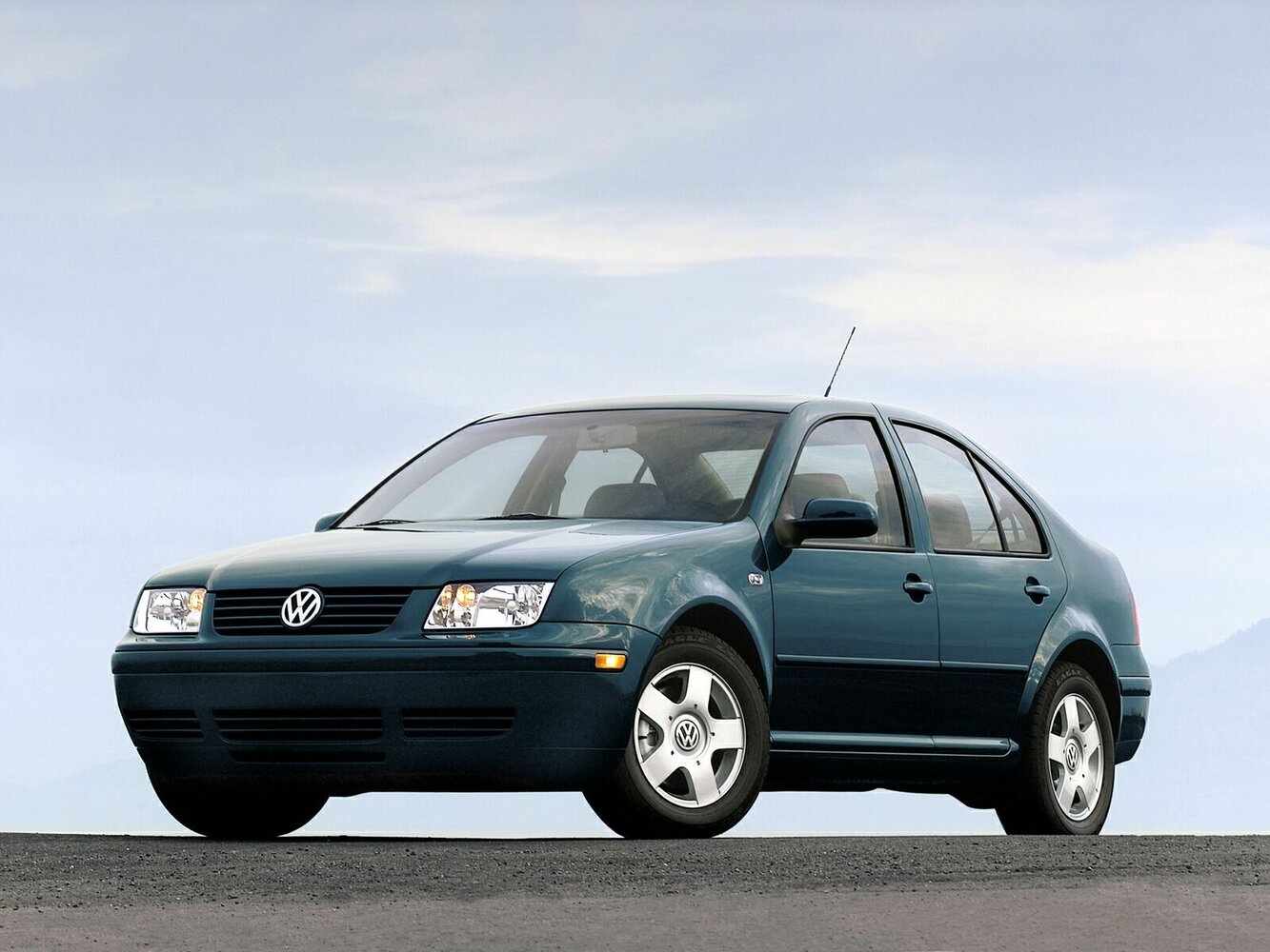 Volkswagen Jetta IV (1998–2005) · 1.6 MT (102 л.с.)