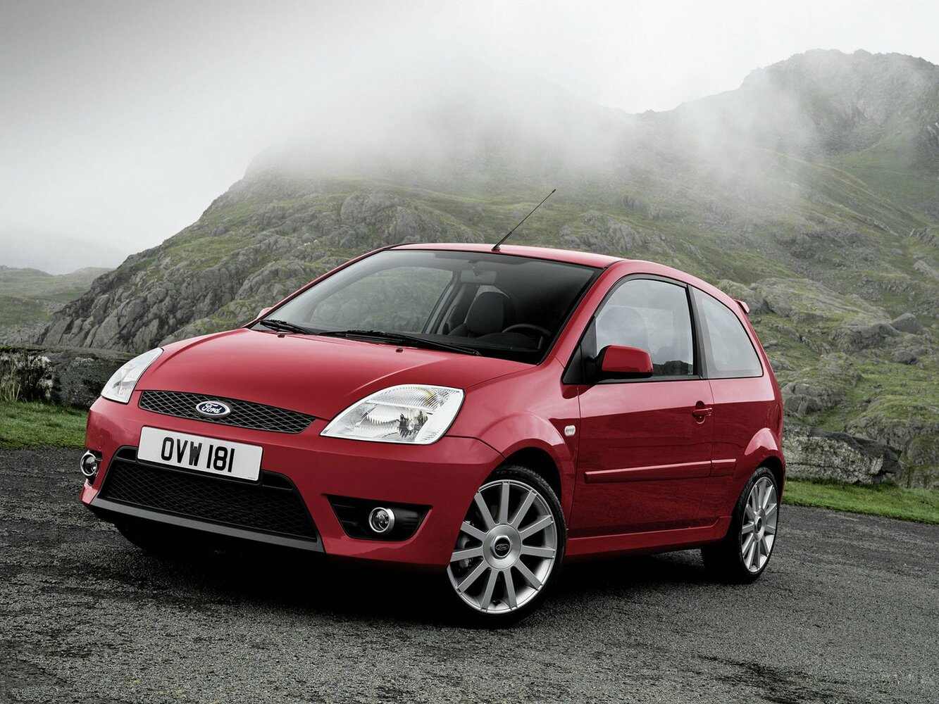 Ford Fiesta ST V (2004–2005) · 2.0 MT (150 л.с.)
