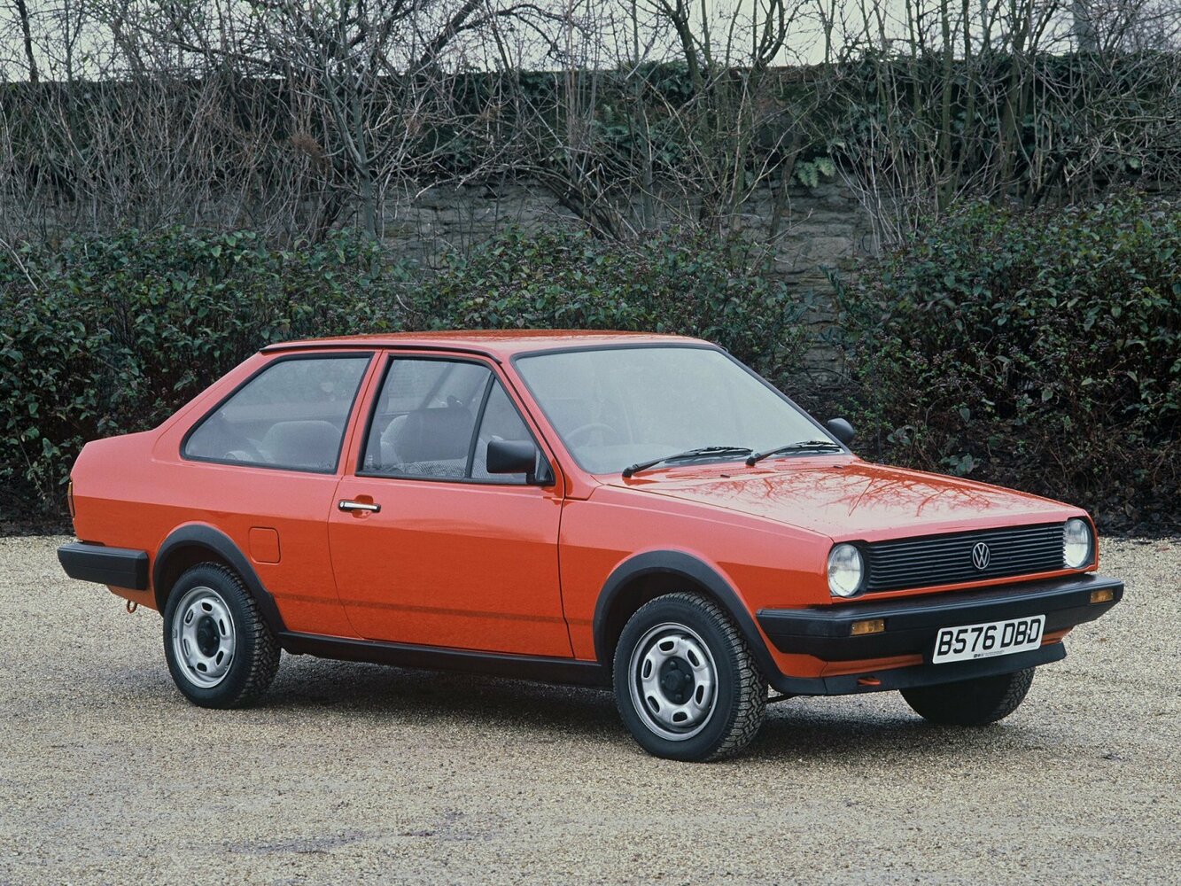 Volkswagen Polo II (1981–1994) · 1.0 MT (45 л.с.)