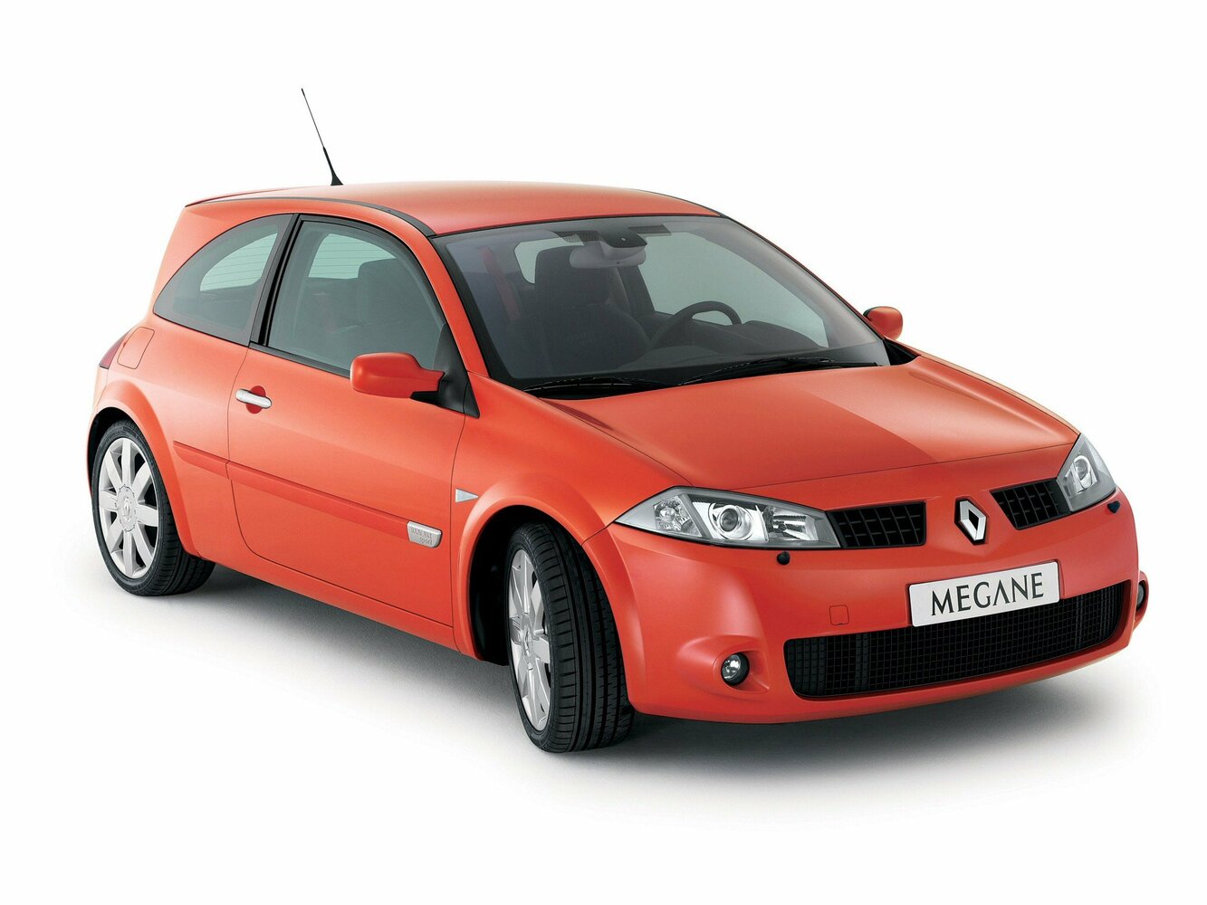 Renault Megane RS II (2004–2006) · 2.0 MT (224 л.с.)