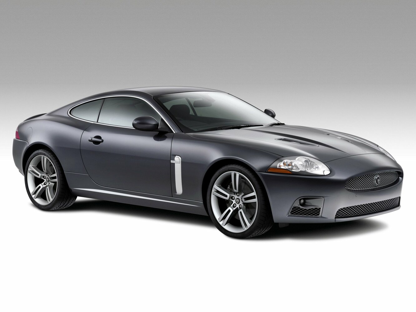 Jaguar XKR II (2006–2008) · 4.2 AT (416 л.с.)