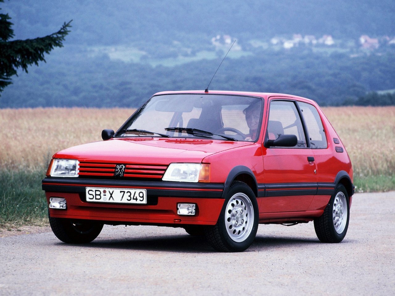 Peugeot 205 GTi (1984–1998) · 1.6 MT (115 л.с.)