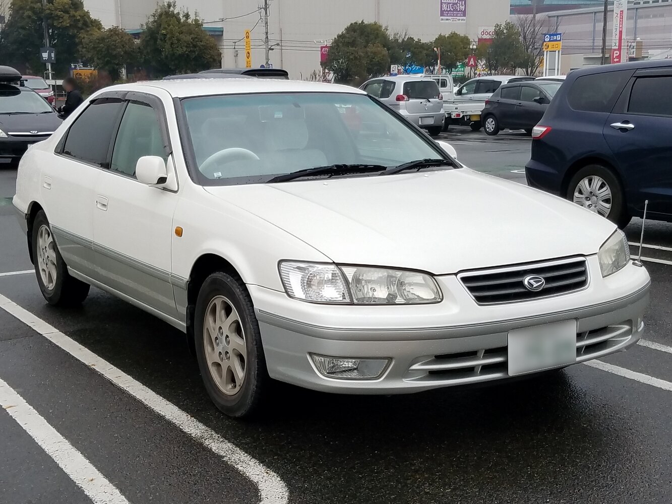 Daihatsu Altis I (SXV20) (2000–2001) · 2.2 AT (140 л.с.)