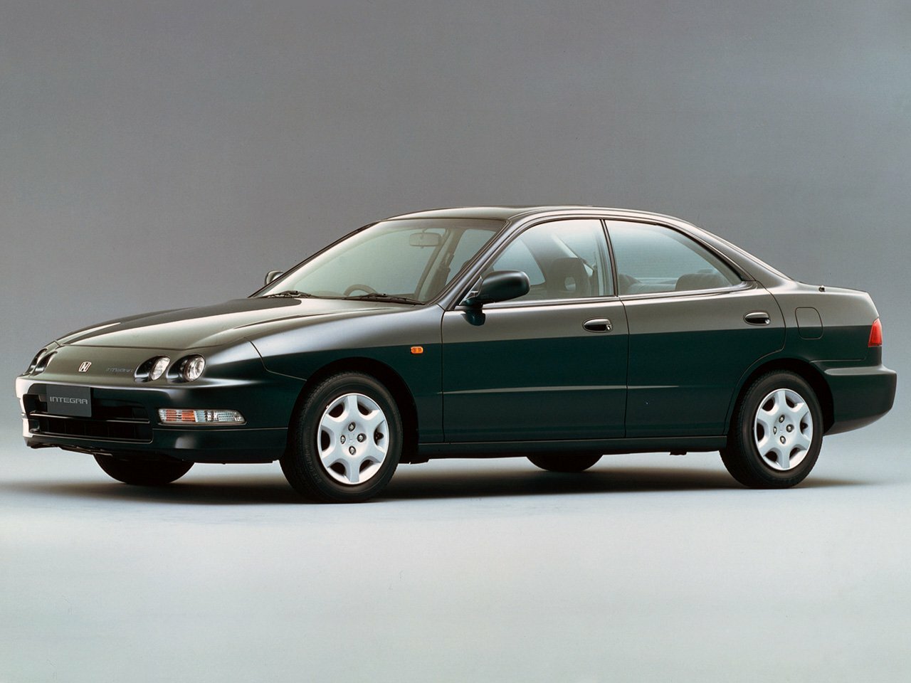 Honda Integra III (1993–1995) · 1.6 MT (105 л.с.)