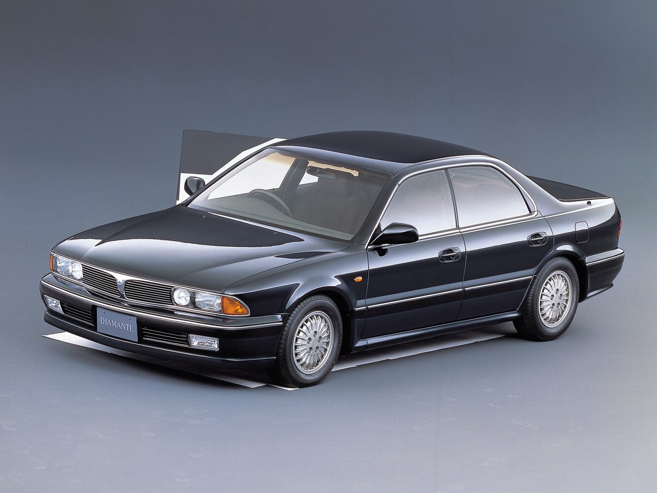 Mitsubishi Diamante I (1990–1997) · 2.0 AT (125 л.с.)