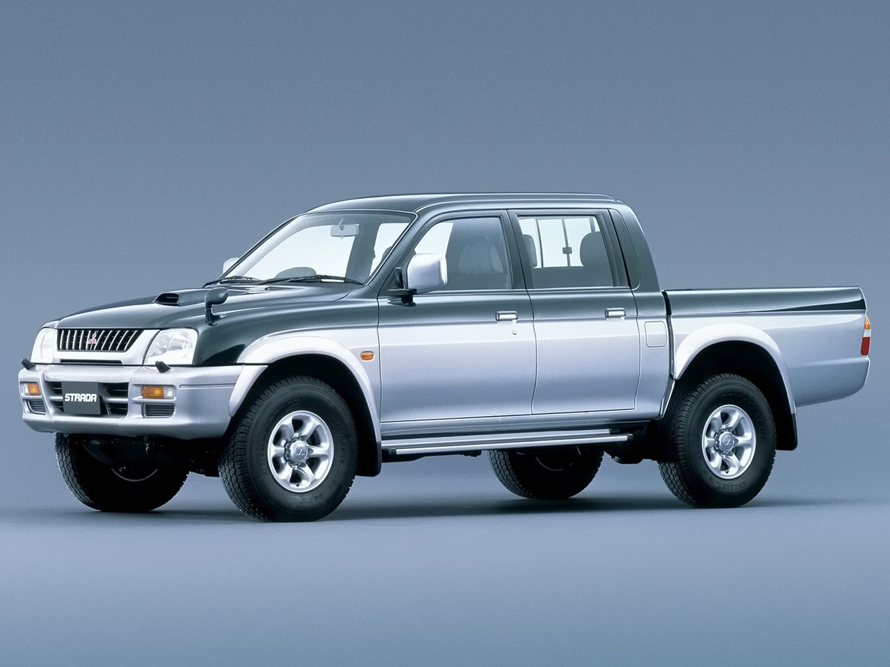 Mitsubishi Strada II (1997–2005) · 2.5d MT (105 л.с.) 4WD