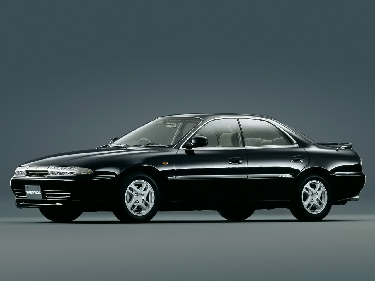 Mitsubishi Emeraude (1992–1996) · 2.0 MT (200 л.с.)