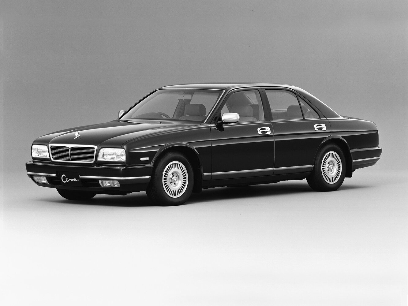 Nissan Cima II (Y32) (1991–1996) · 4.1 AT (270 л.с.)