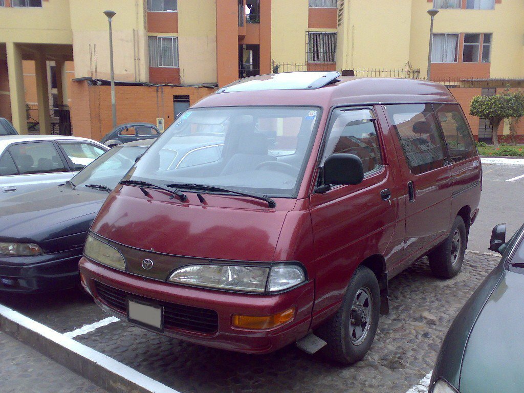 Toyota Lite Ace IV (1992–1996) · 1.5 MT (70 л.с.)