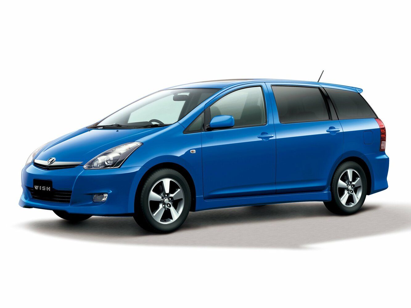 Toyota Wish I Рестайлинг (2005–2009) · 1.8 AT (132 л.с.)