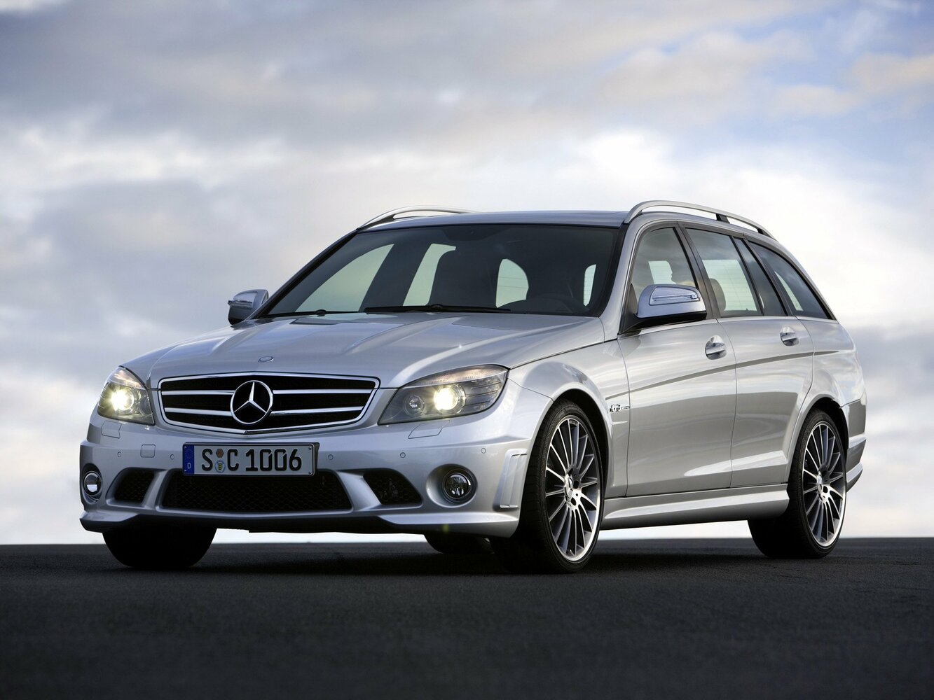 Mercedes-Benz C-Класс AMG III (W204) (2007–2011) · 63 AMG Performance 6.2 AT (487 л.с.)