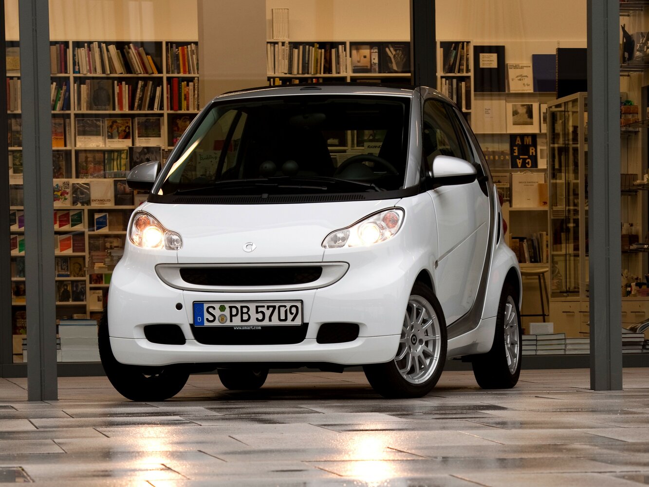 Smart Fortwo II (2007–2015) · Brabus 1.0 AMT (98 л.с.)