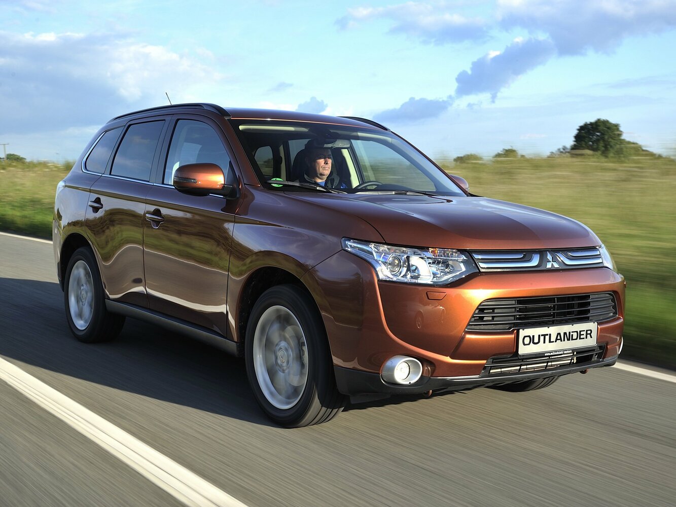 Mitsubishi Outlander III (2012–2015) · 2.3d MT (150 л.с.) 4WD