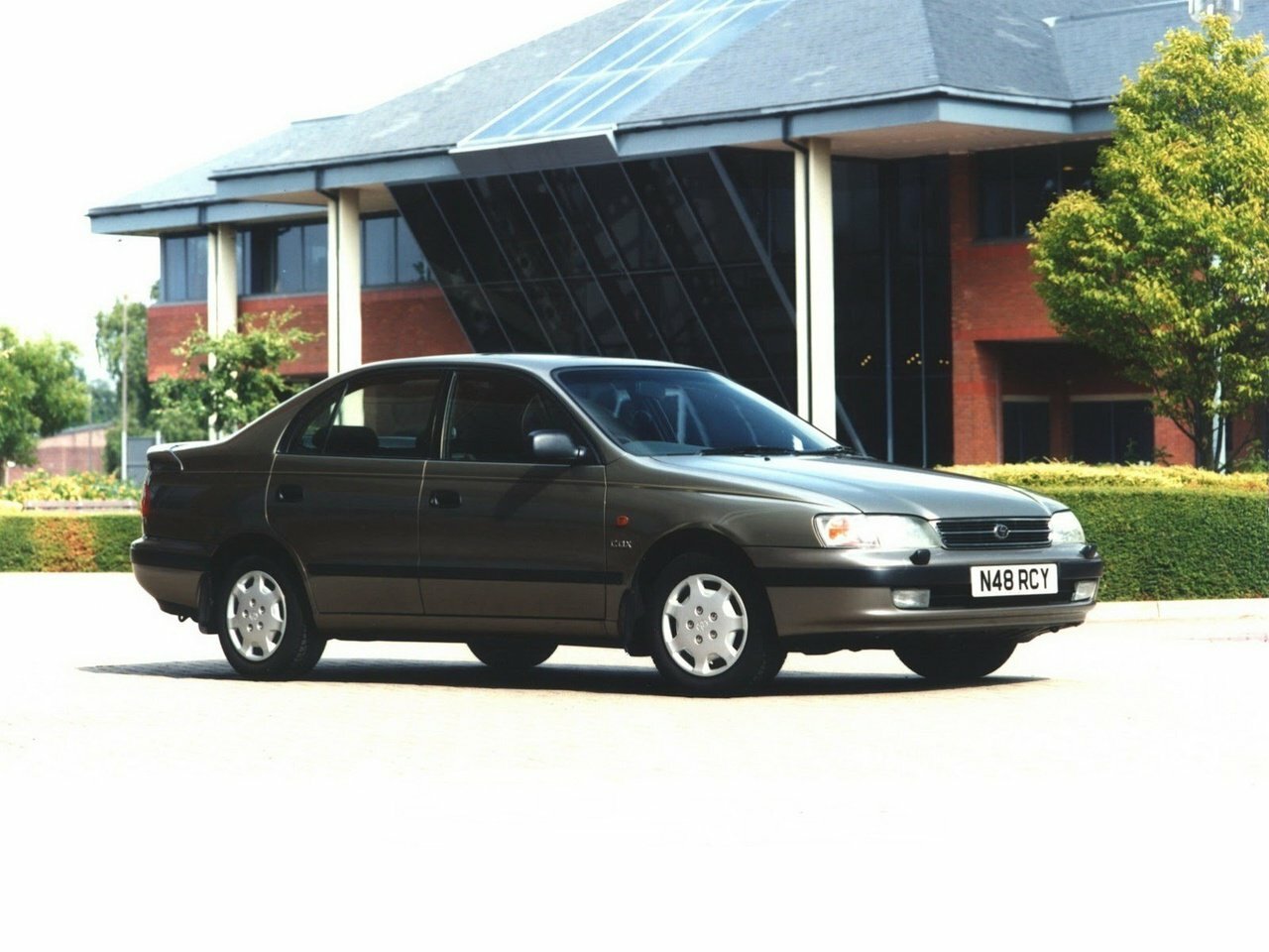 Toyota Carina E (1992–1998) · 2.0 MT (158 л.с.)