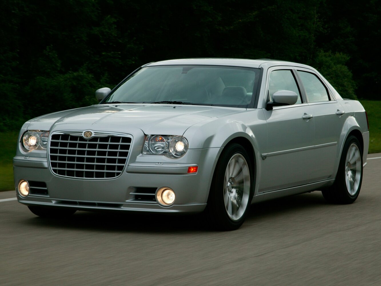 SRT8 6.1 AT (425 л.с.)