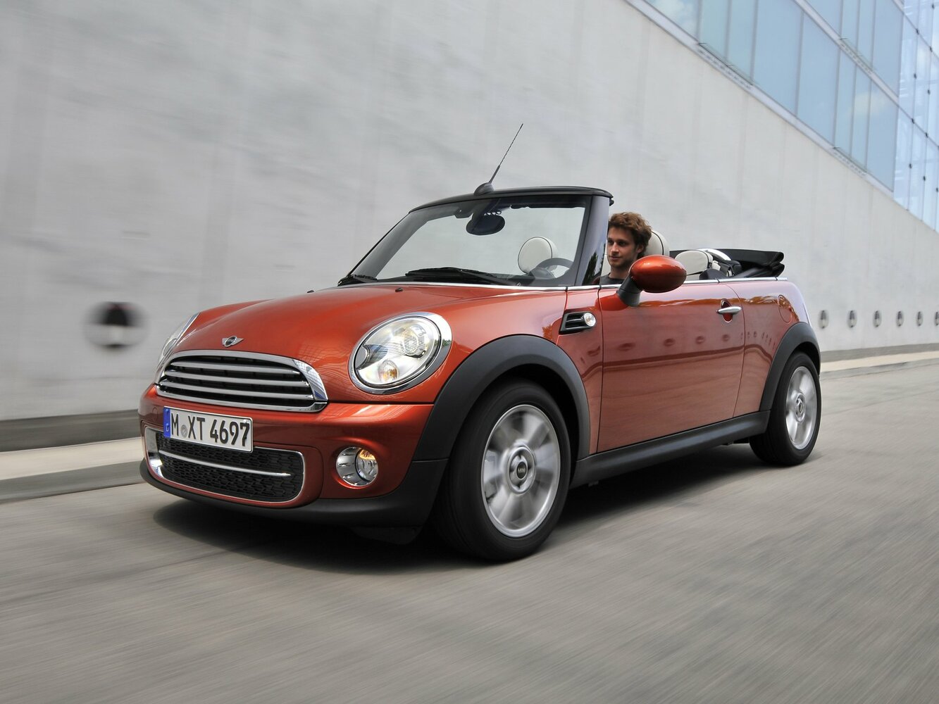 Mini Cabrio II Рестайлинг (2010–2015) · One 1.6 AT (98 л.с.)